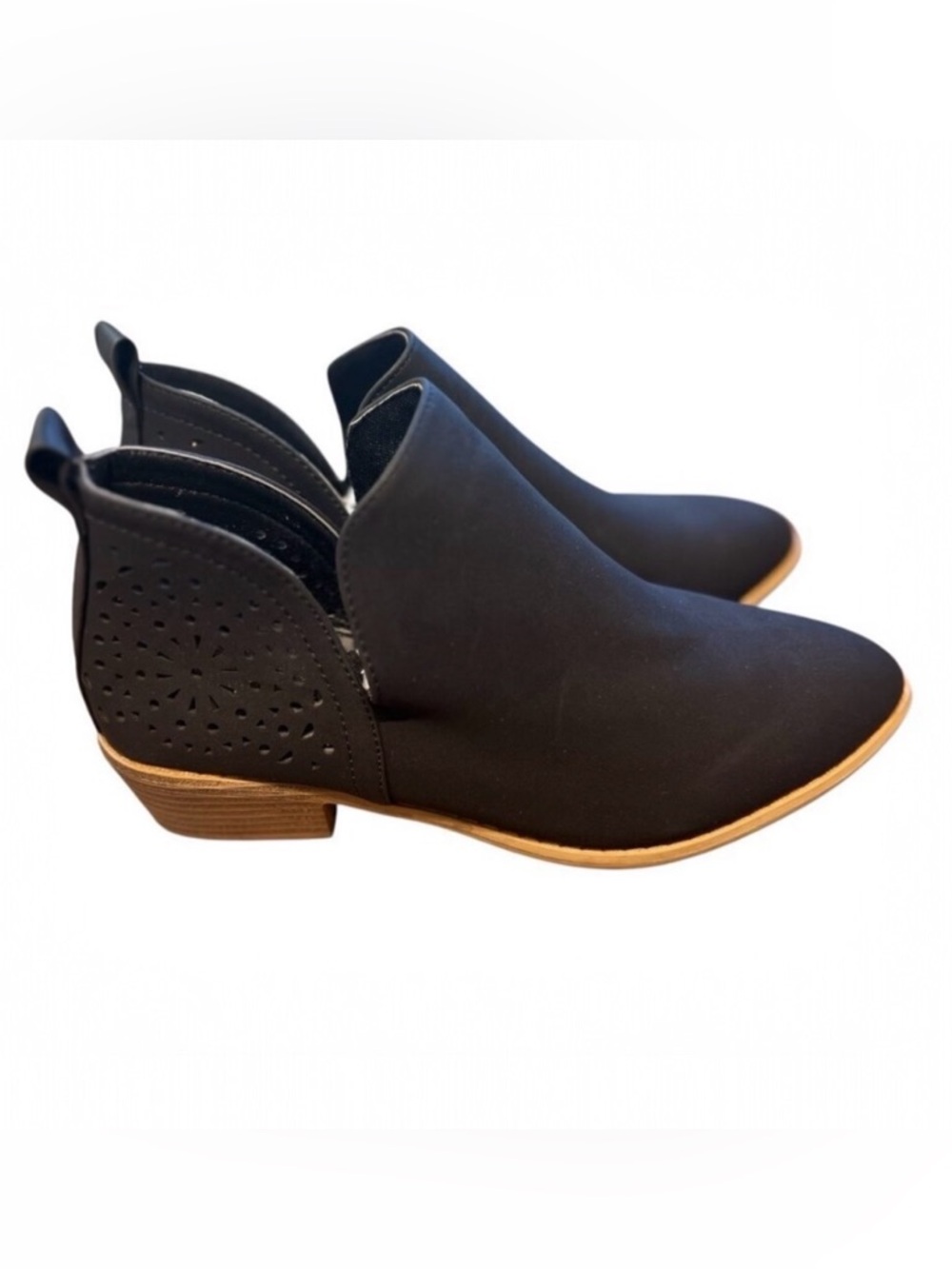 ROSY Women's US Shoe Size 9 Black Faux Leather Hallow Out Accented Bootie